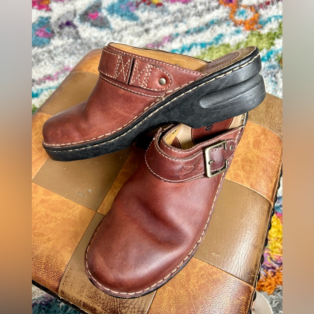 Bass Leather Greta Style II Slip On Clogs Brown Round Toe Wedge Size 10